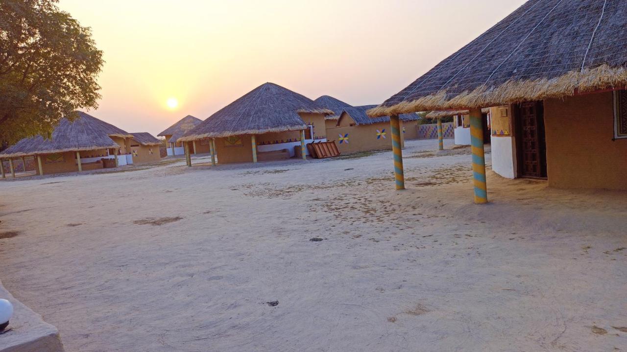 Mahefeel E Rann Resort Bherandiāla Εξωτερικό φωτογραφία